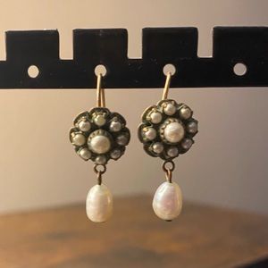 Metal Pearl Flower Earrings